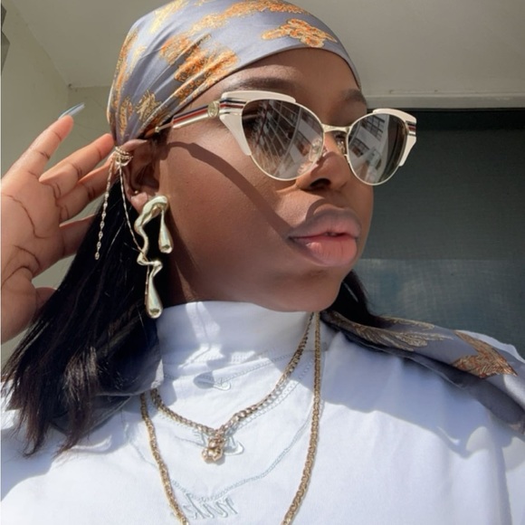 💯 - Authentic Gucci Ivory and Gold/ Green Gradient GG0522S Cat Eye Sunglass… - Picture 6 of 13